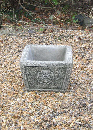 KP9 Acorn Pot KP9 Acorn Pot